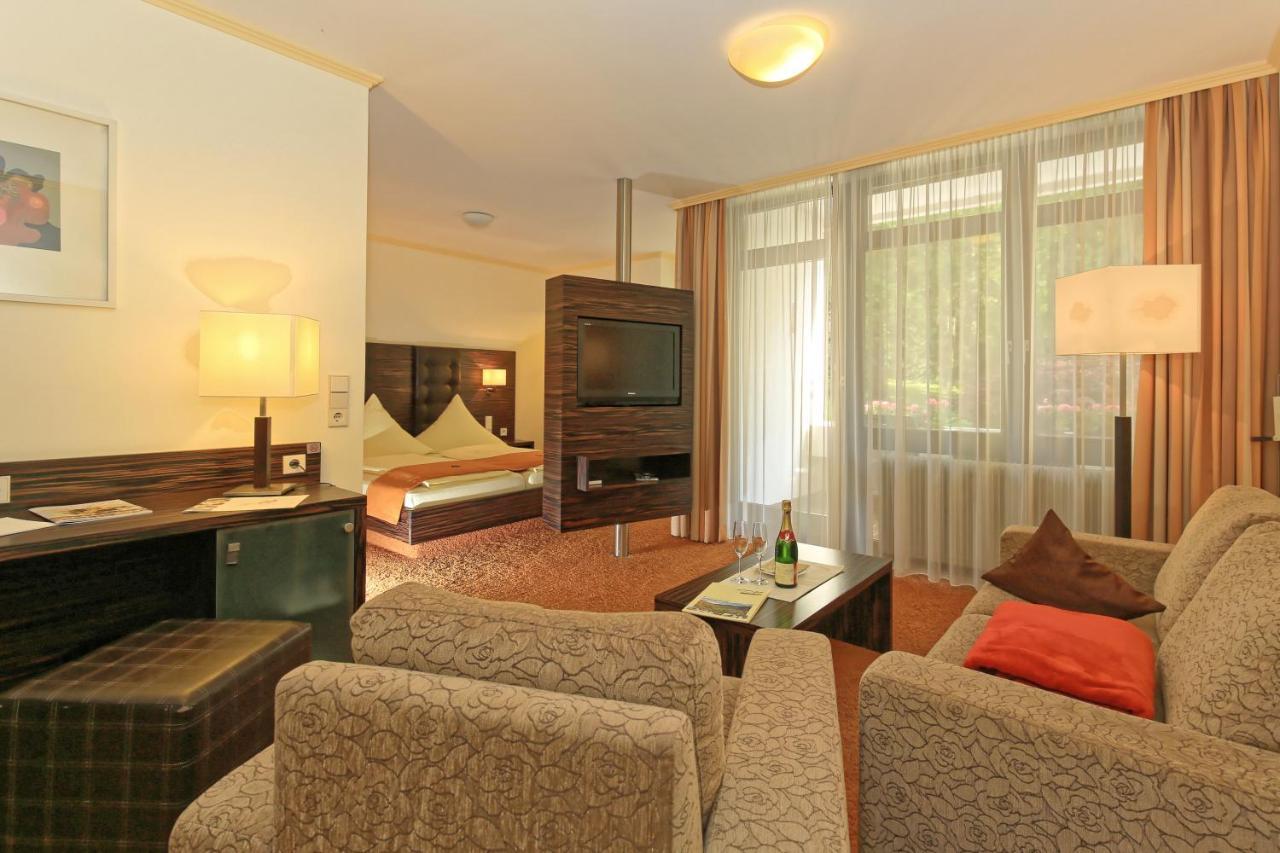 Hotel Hirschen Glottertal Luaran gambar