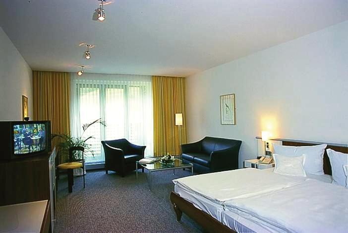 Hotel Hirschen Glottertal Luaran gambar