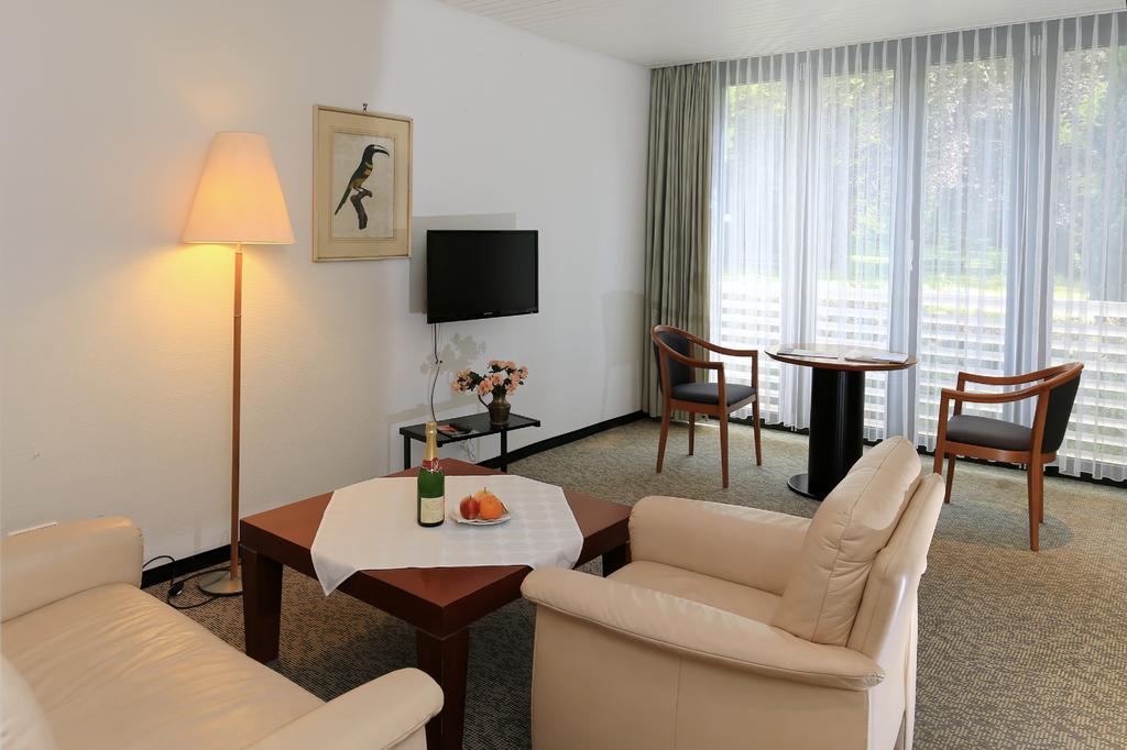 Hotel Hirschen Glottertal Luaran gambar
