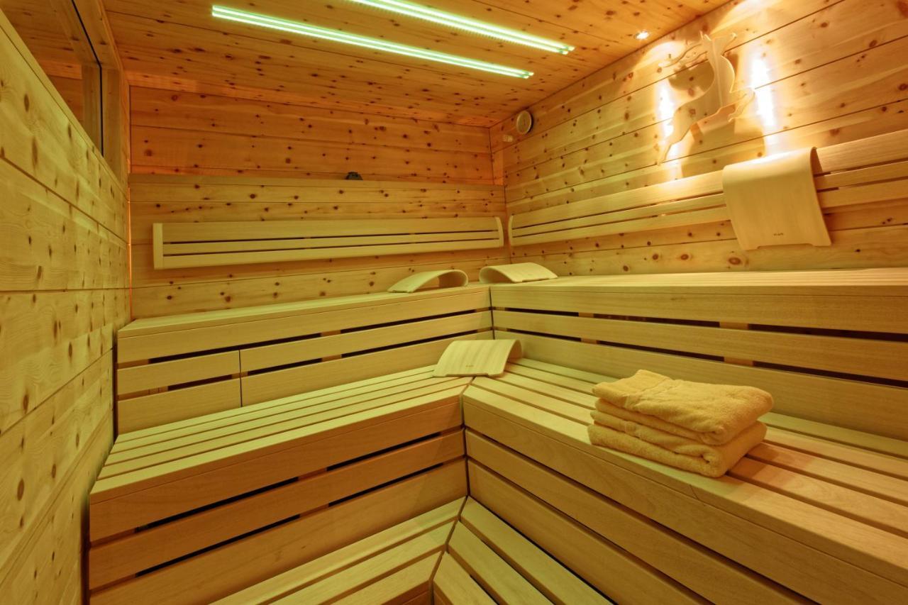 Hotel Hirschen Glottertal Luaran gambar